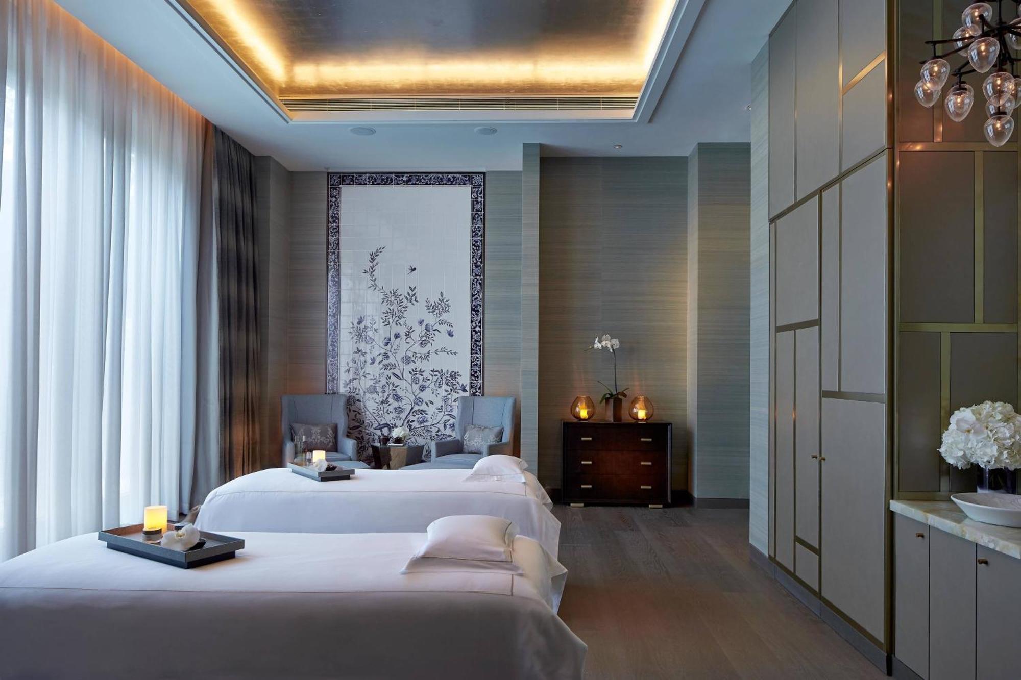 Hotel The Ritz-carlton,