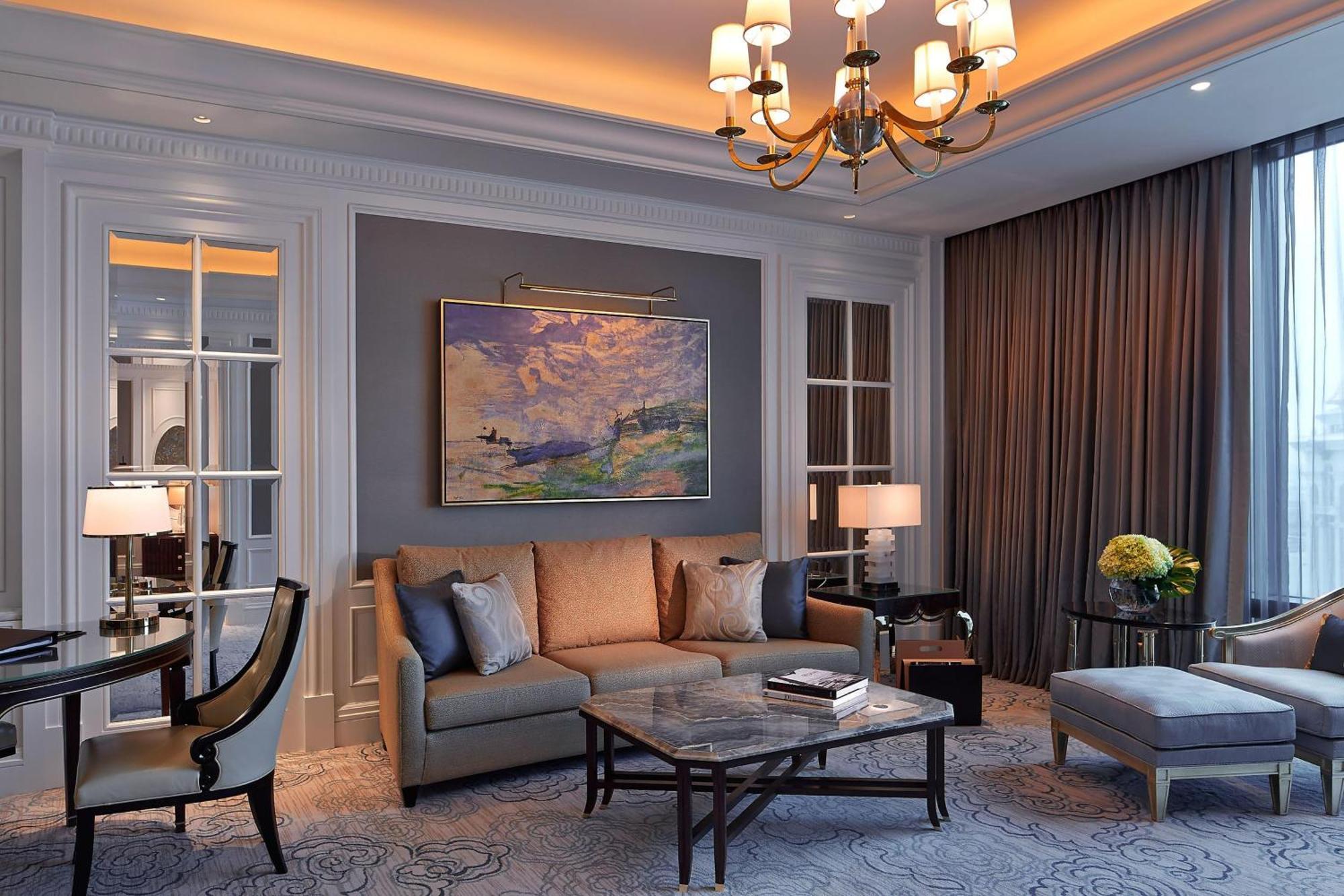 Hotel The Ritz-carlton, 5*