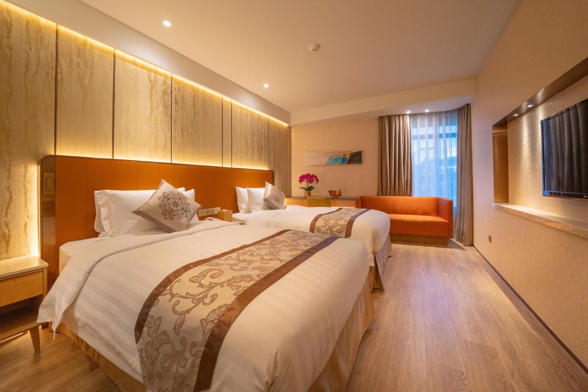 Hotel Golden Dragon