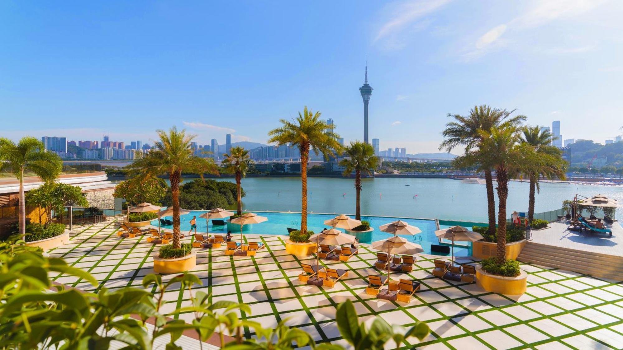 Yoho Treasure Island Hotel