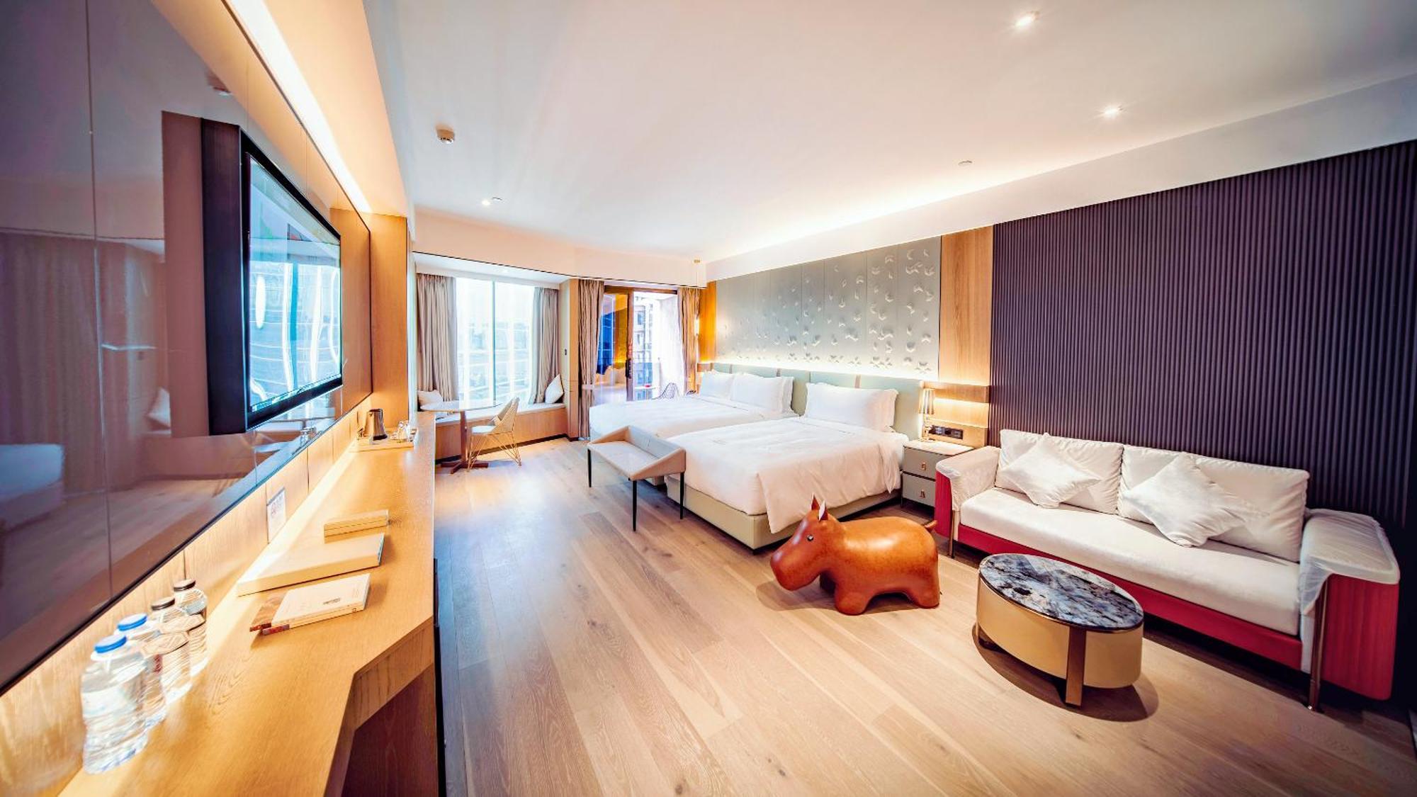 Yoho Treasure Island Hotel Makau