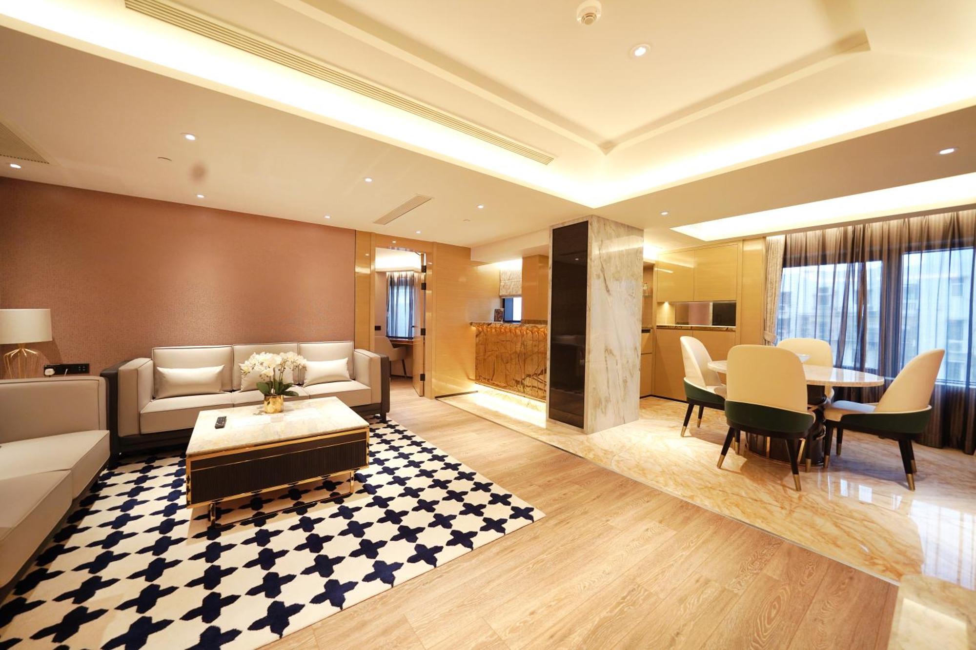 Golden Dragon 4* Macau