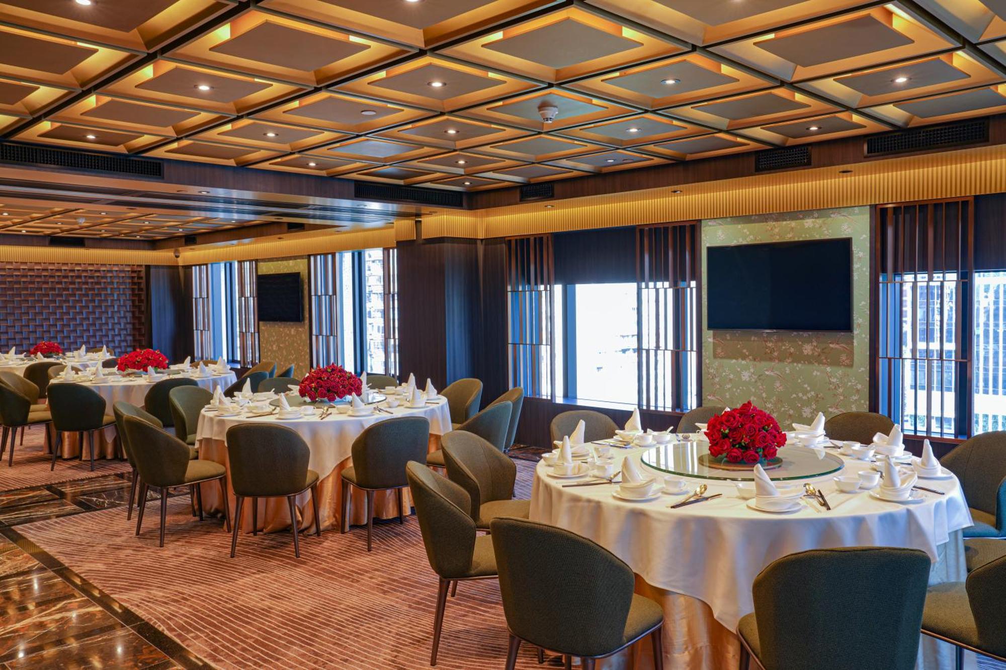Grand Emperor Hotel