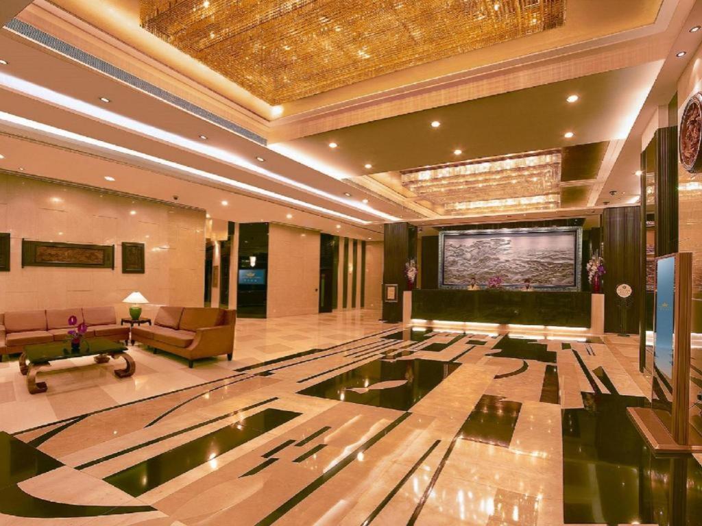 Emperor Hotel