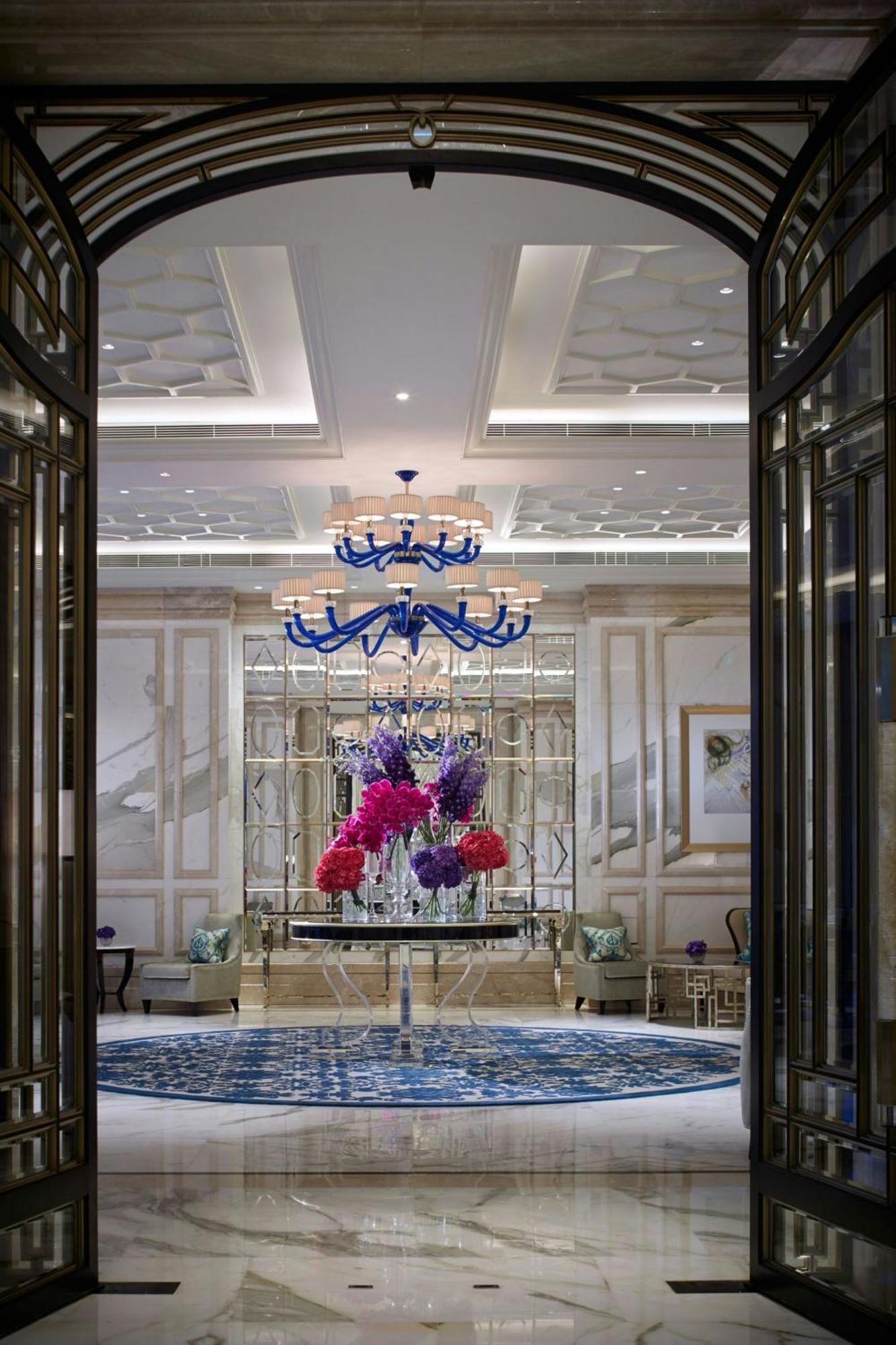 Hotel The Ritz-carlton, 5*