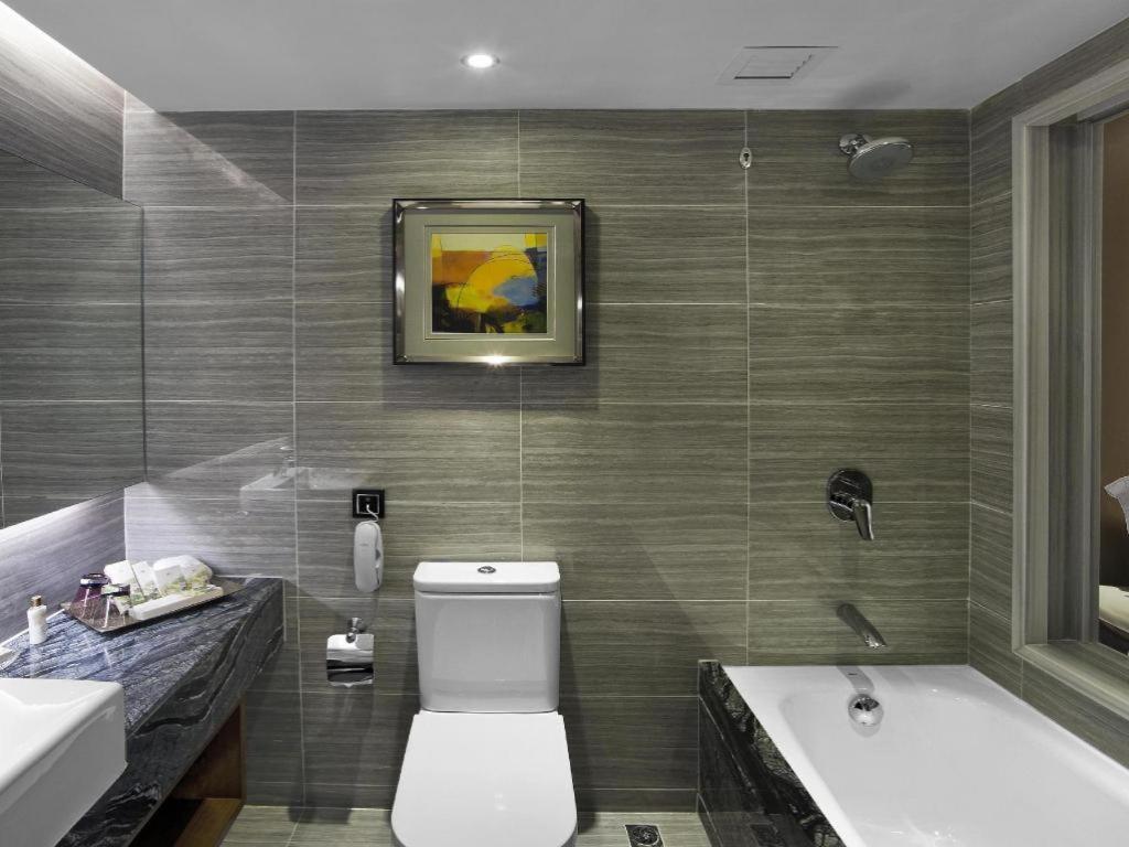 Emperor 3* Macau
