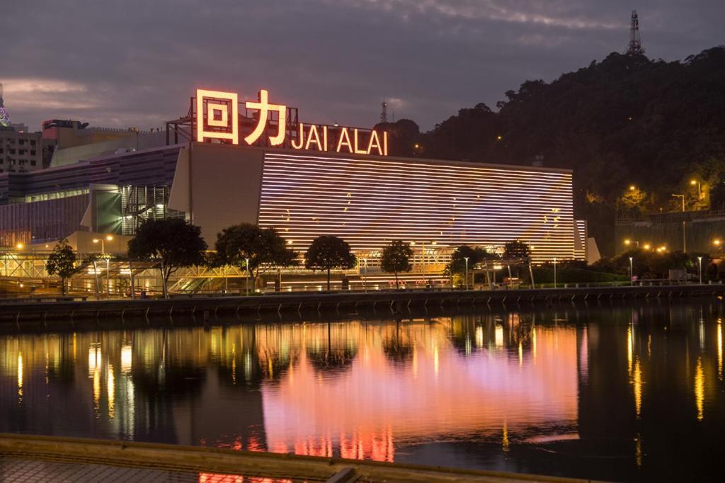 Hotel Jai Alai 2*