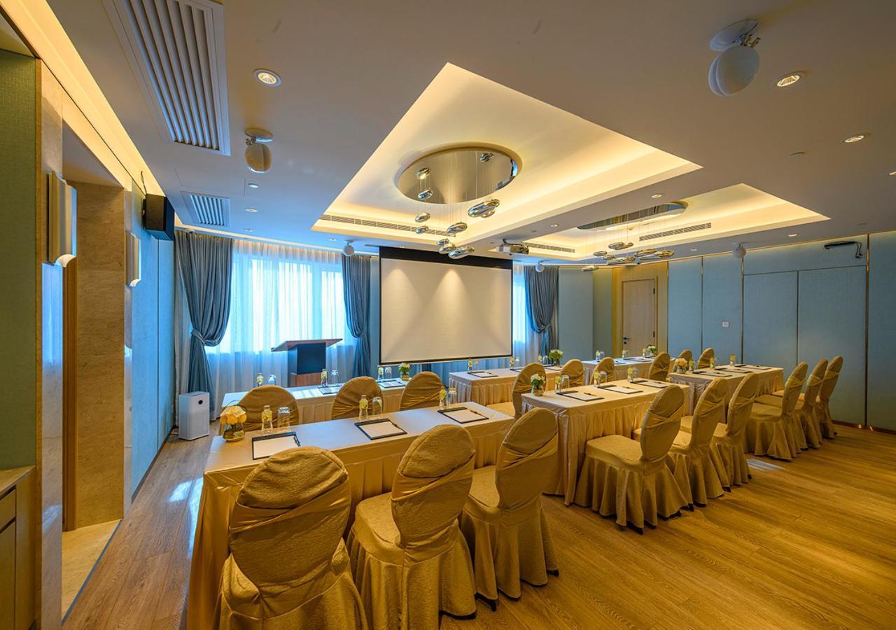 Khách sạn Grand Dragon Macau