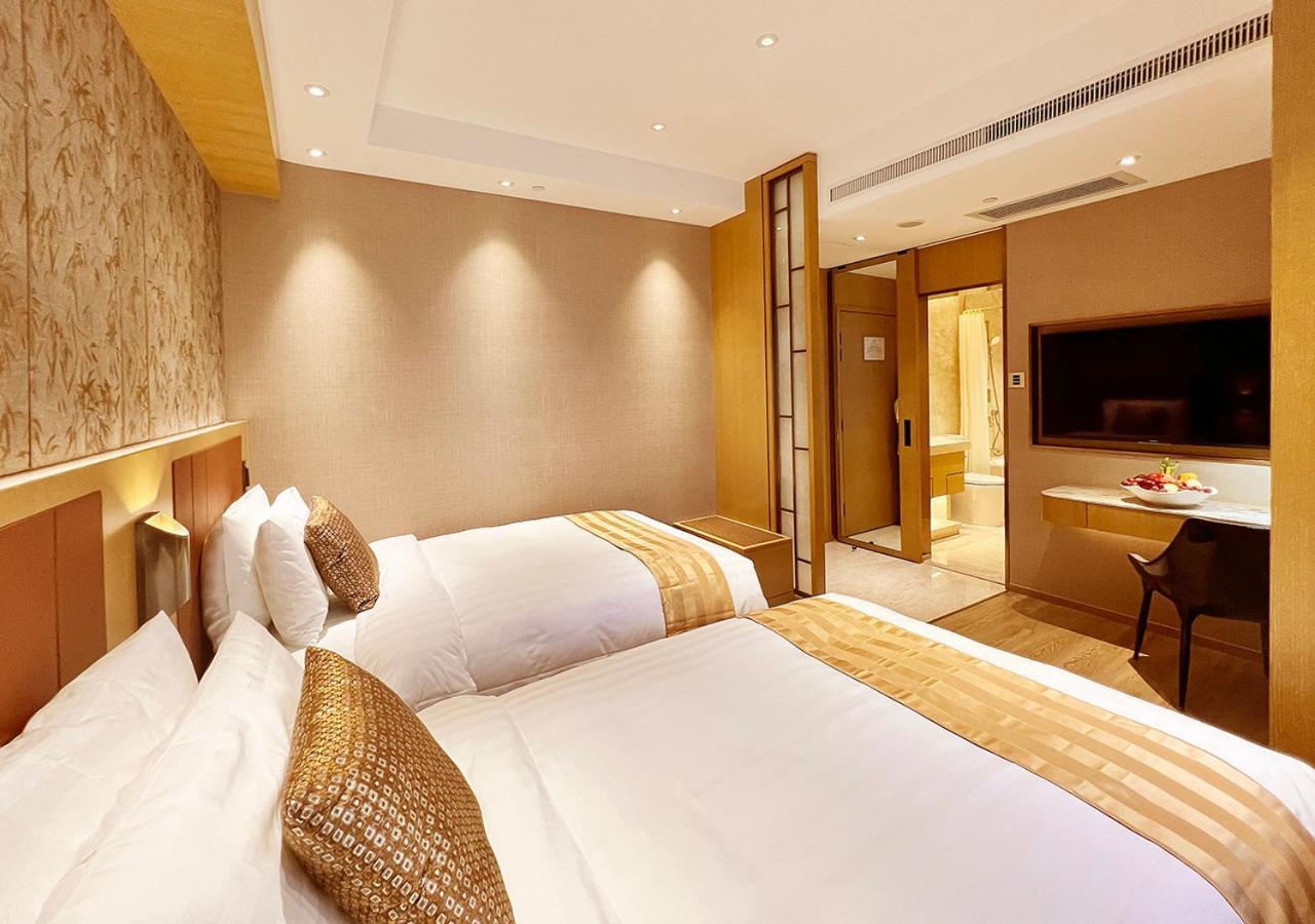 Khách sạn Grand Dragon Macau