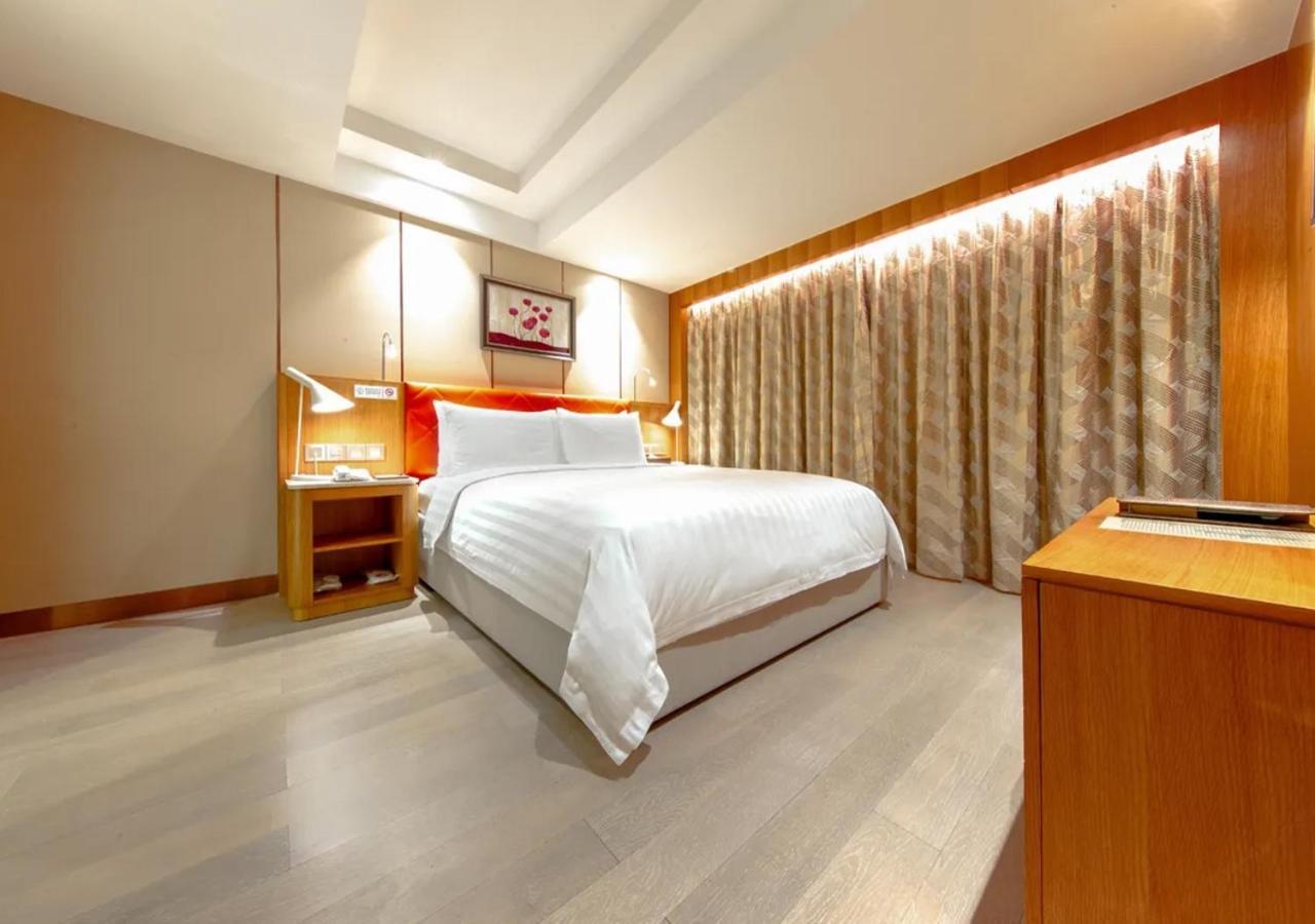 Royal Dragon Macau
