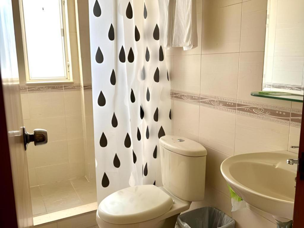 Man Va Hotel 2*