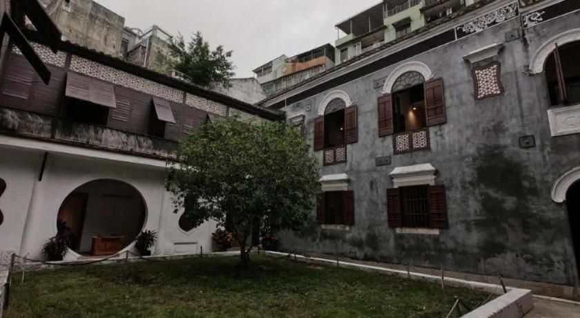 Man Va Hotel