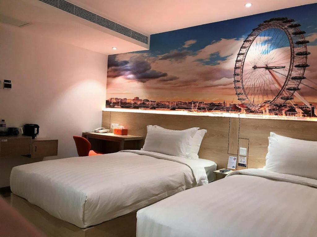 London Hotel