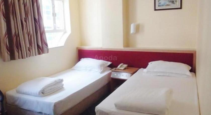 Man Va Hotel 2*