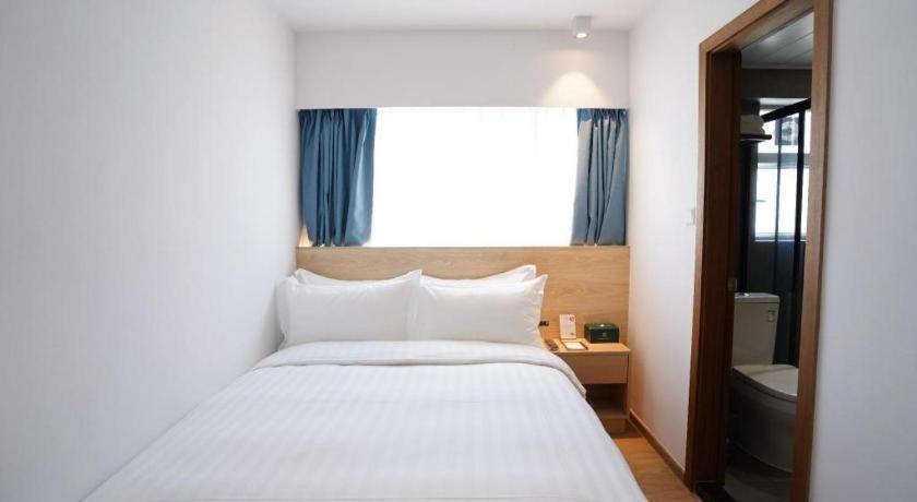 London Hotel 2*