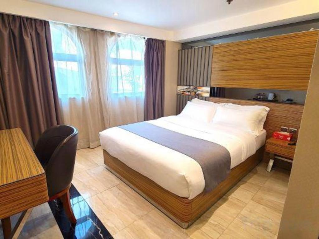 Khách sạn Hong Thai 2*