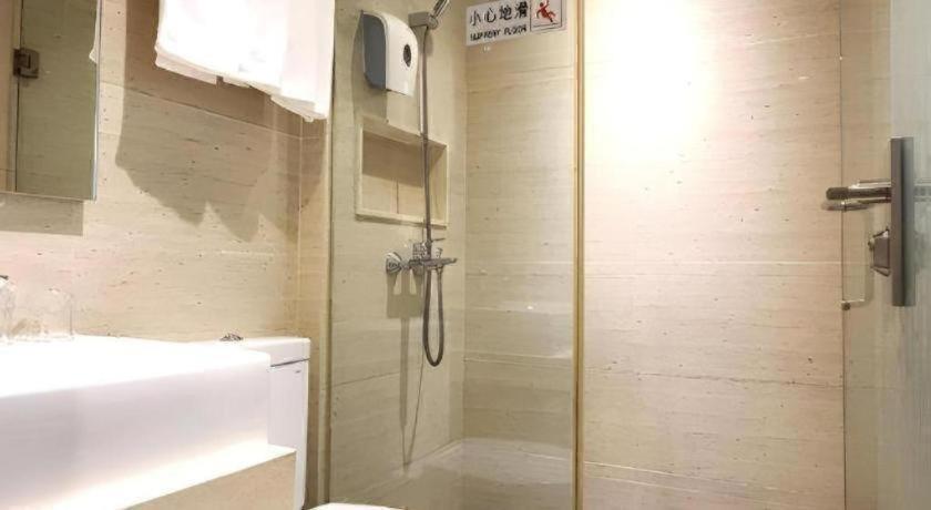 Hong Thai Khách sạn 2*