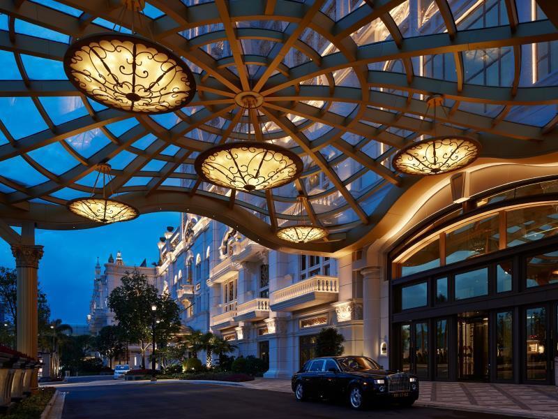 The Ritz-carlton, Hotel