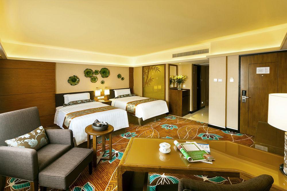 Hotel Beverly Plaza