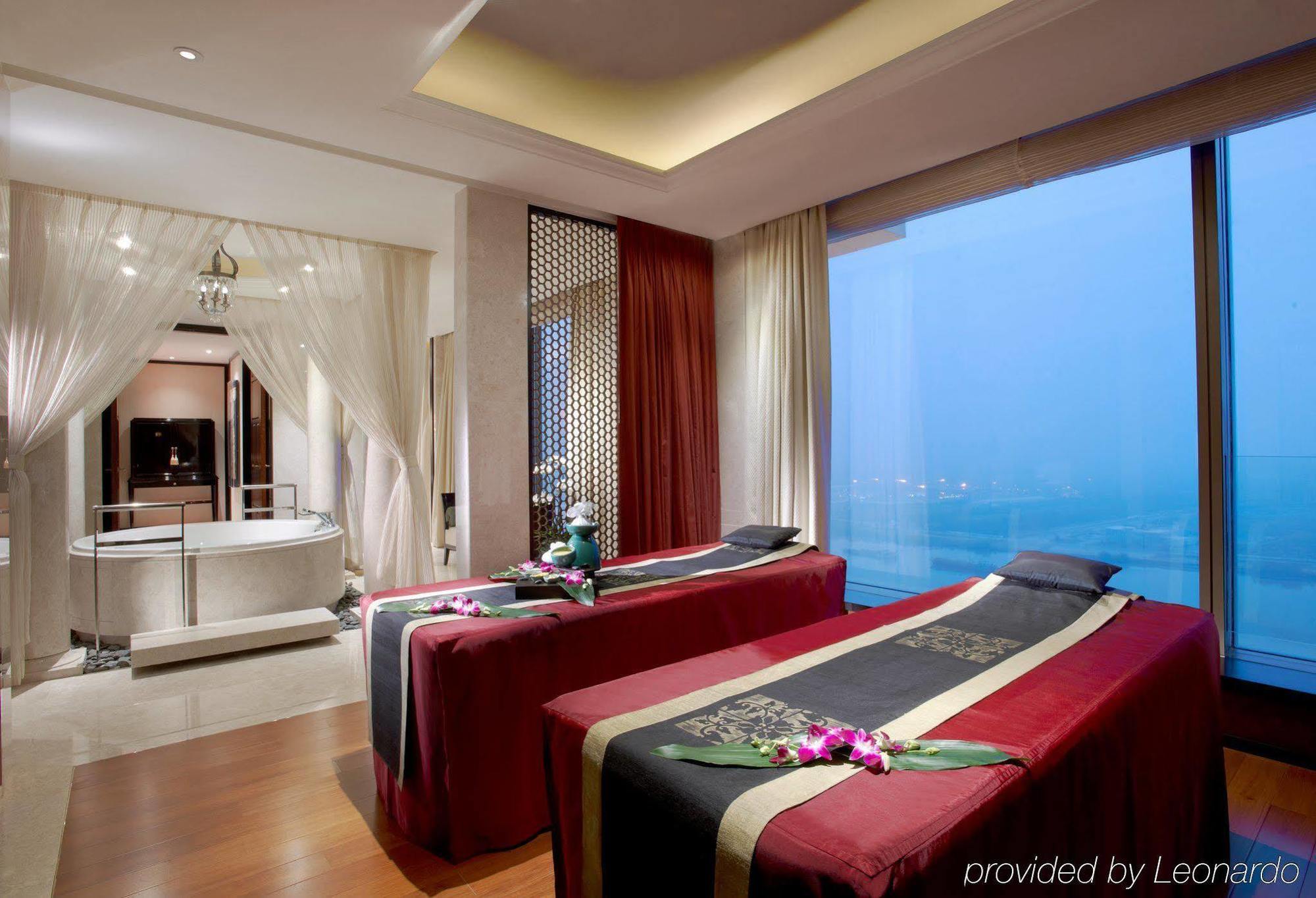 Hotel Banyan Tree