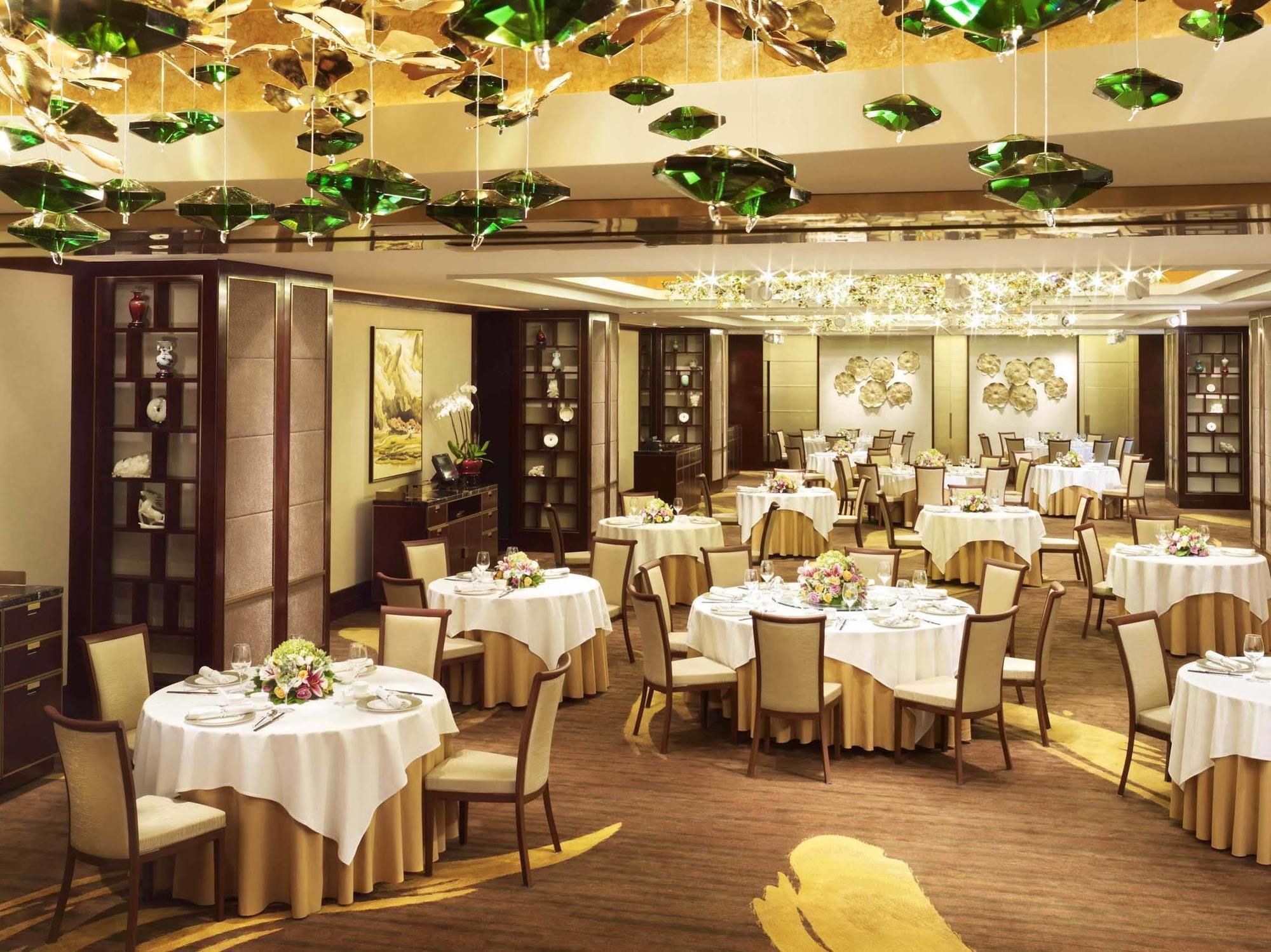 Artyzen Grand Lapa 5*