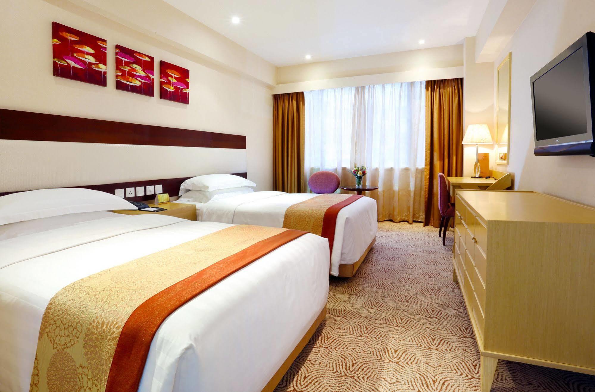 Casa Real Hotel 4*