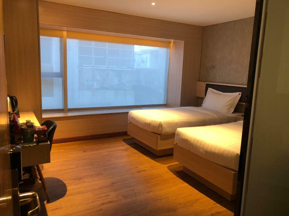 Ifu Hotel 2*