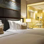 Starworld Hotel