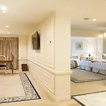 New Orient Landmark Hotel