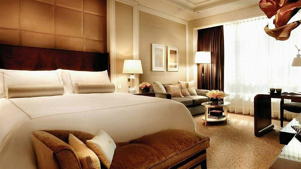 Four Seasons Hotel