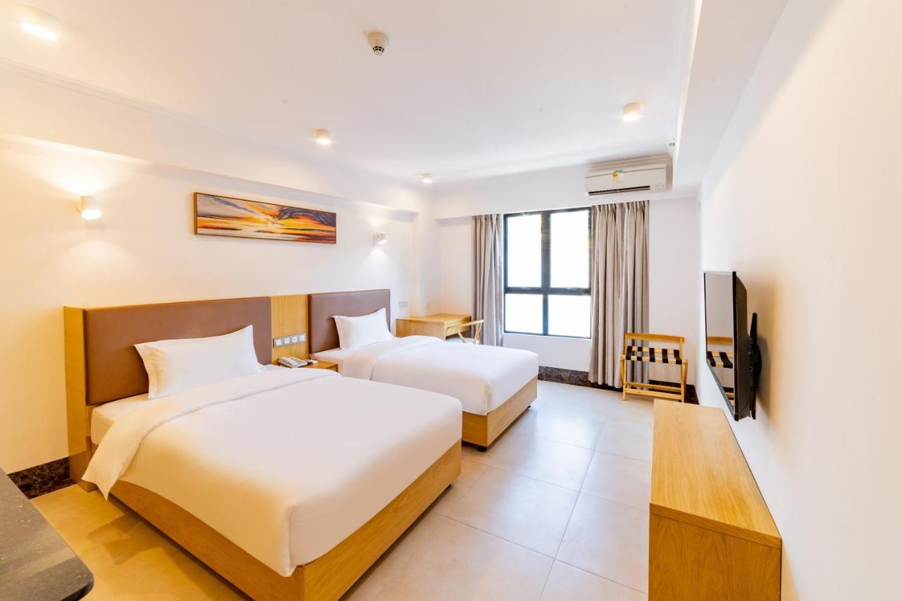 Cinco Oceanos Hotel 3*