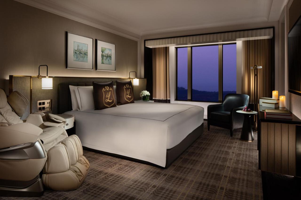 The Londoner Hotel