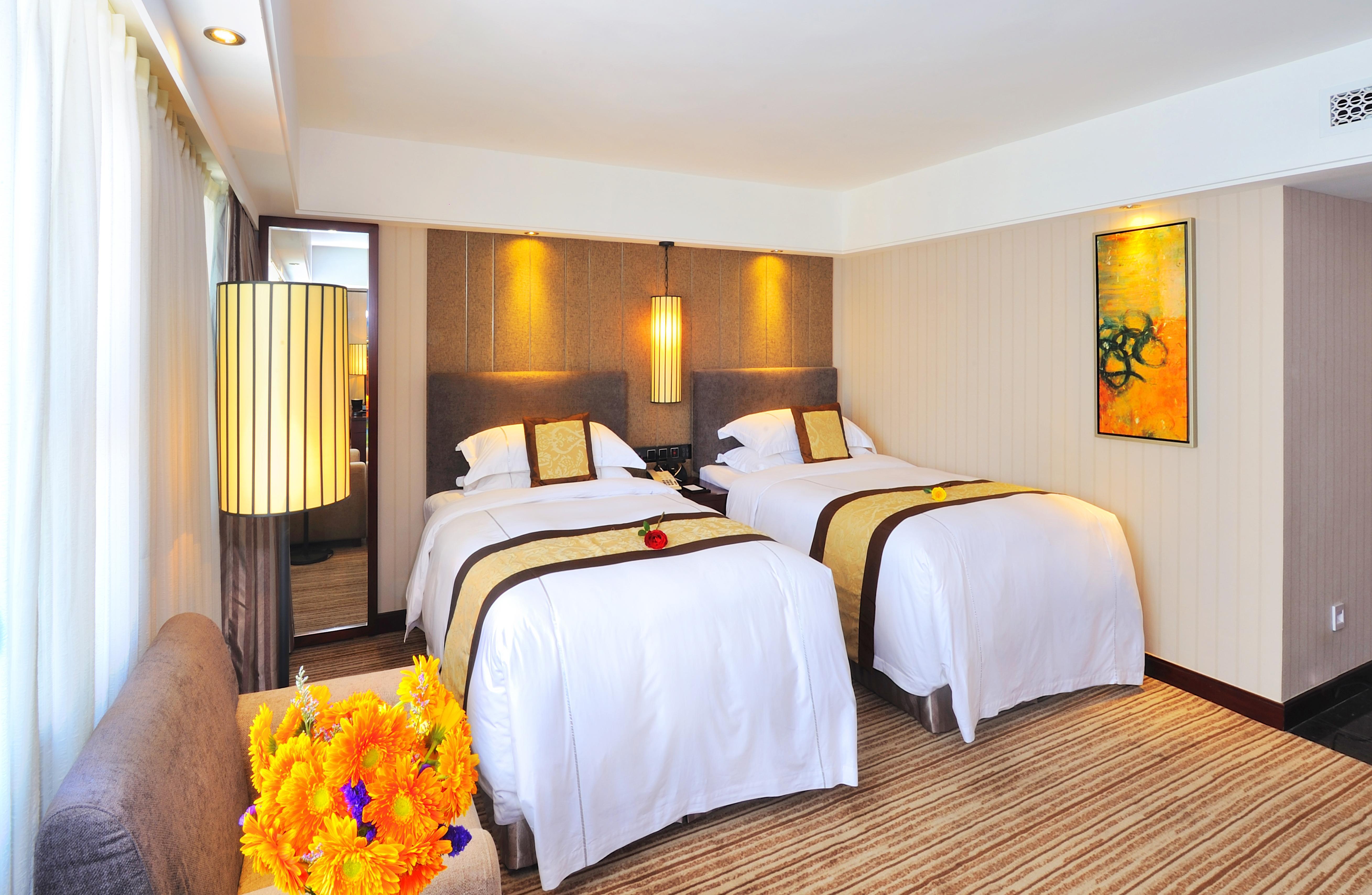 Beverly Plaza Hotel