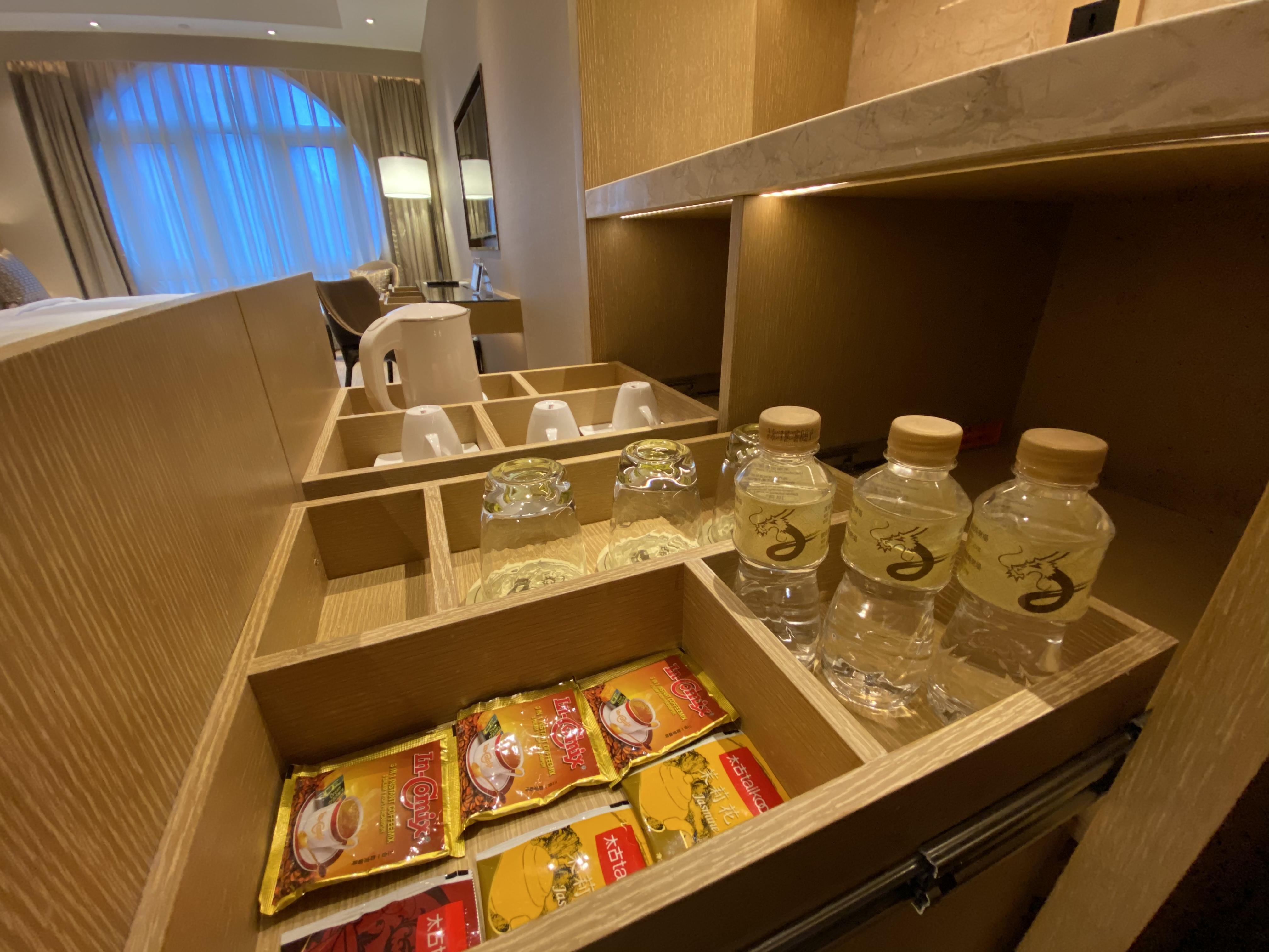 Grand Dragon Hotel 4*