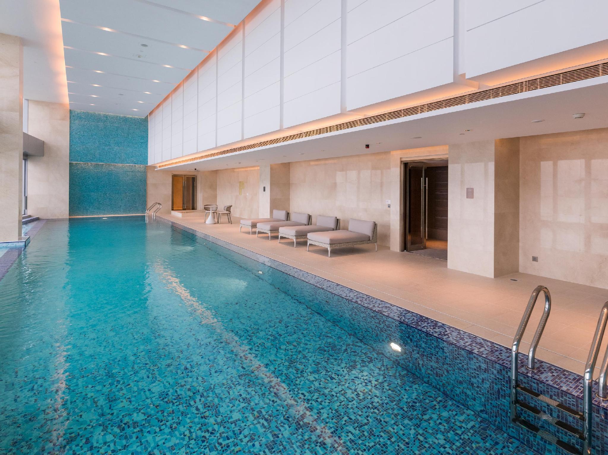 Crowne Plaza By Ihg Resort