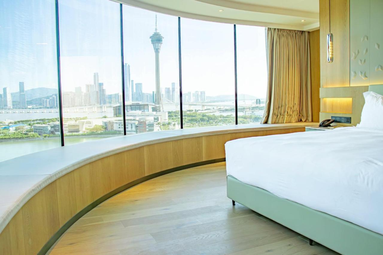 Yoho Treasure Island Hotel 5*