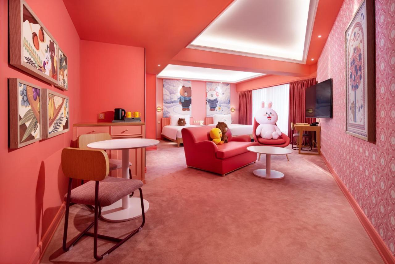 Line Friends Presents Casa De Amigo Hotel