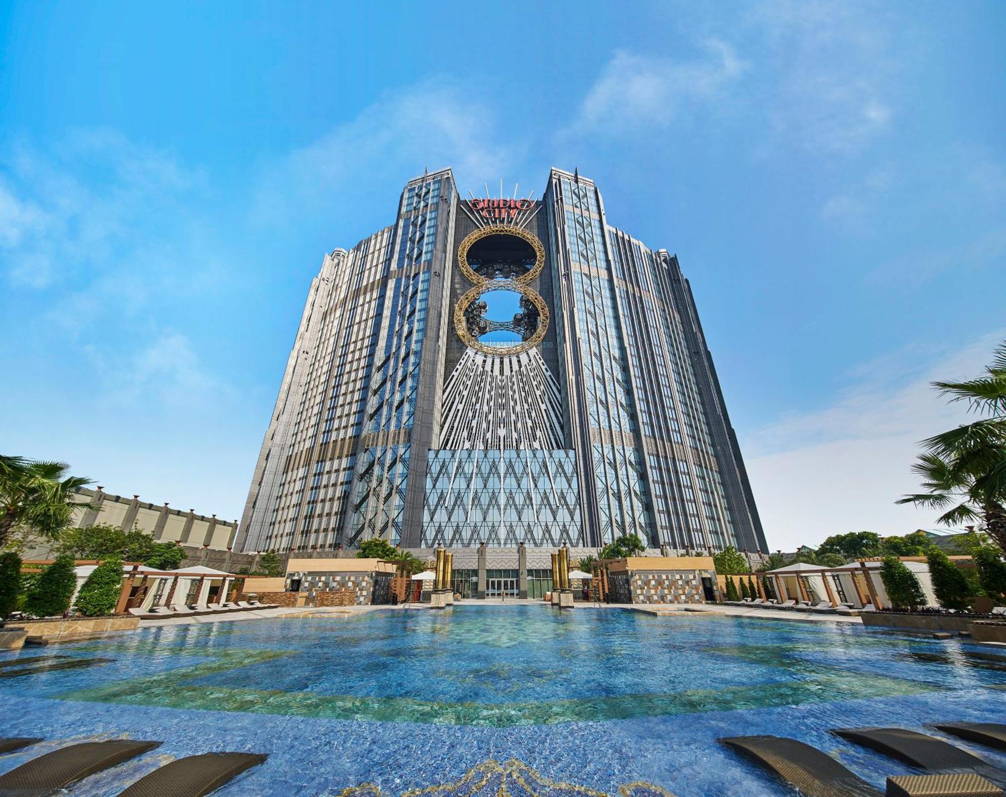 - Epic Tower 5*