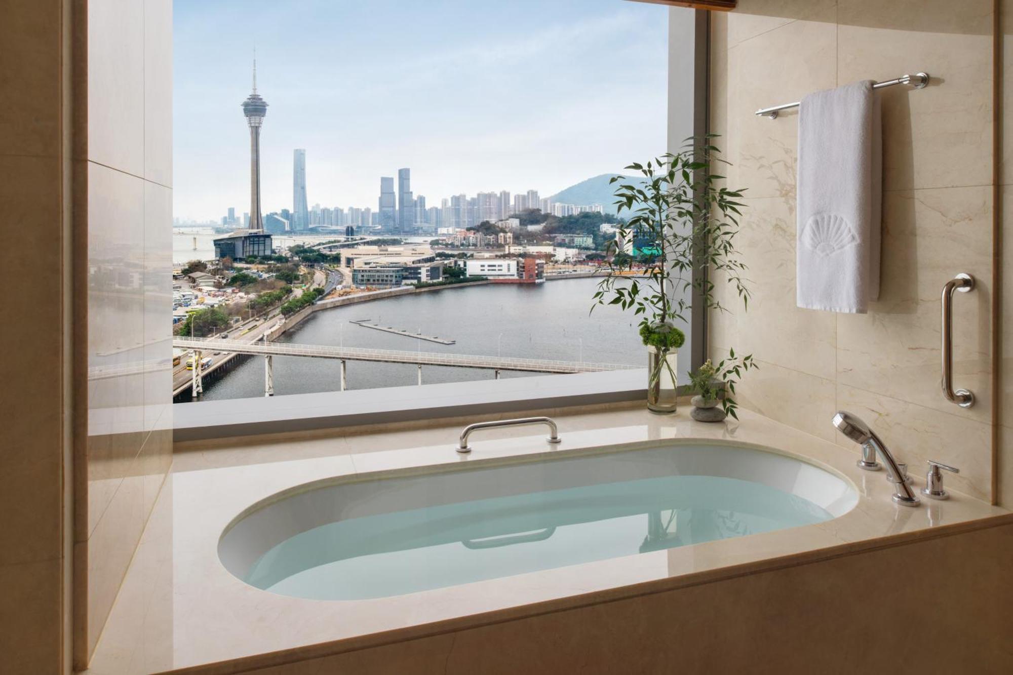 Khách sạn Mandarin Oriental, 5*
