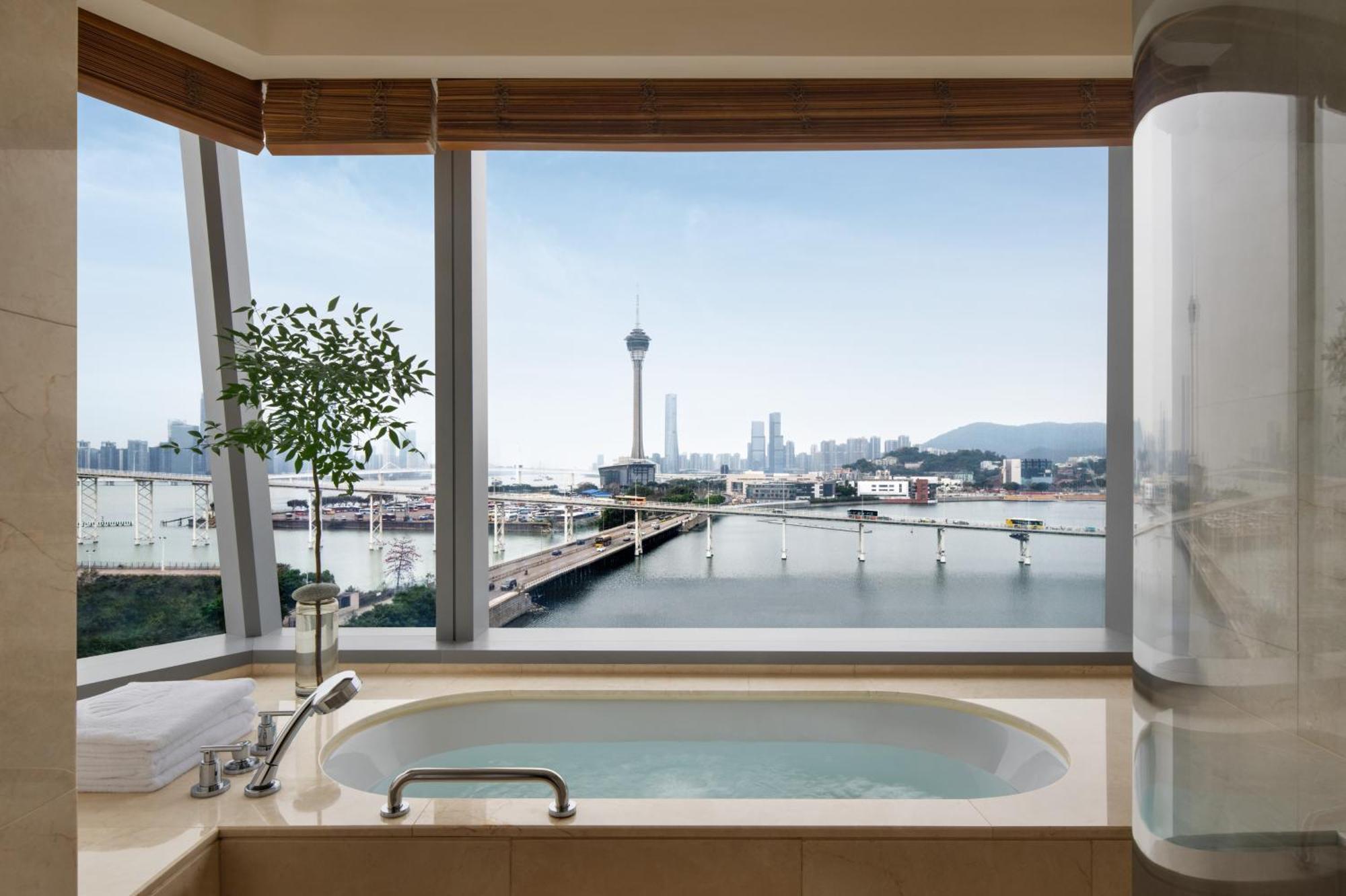 Mandarin Oriental, Macau