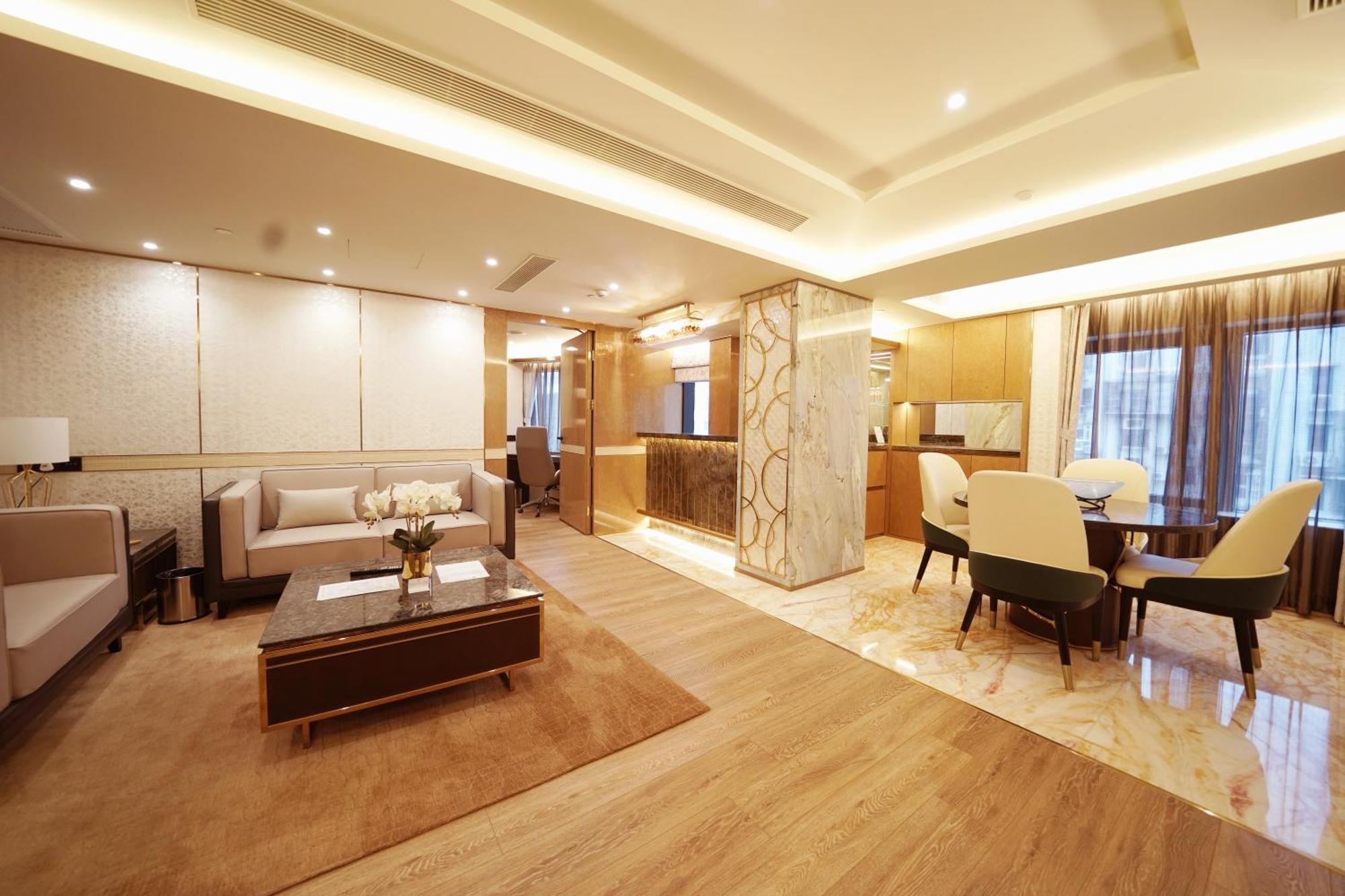 Hotel Golden Dragon