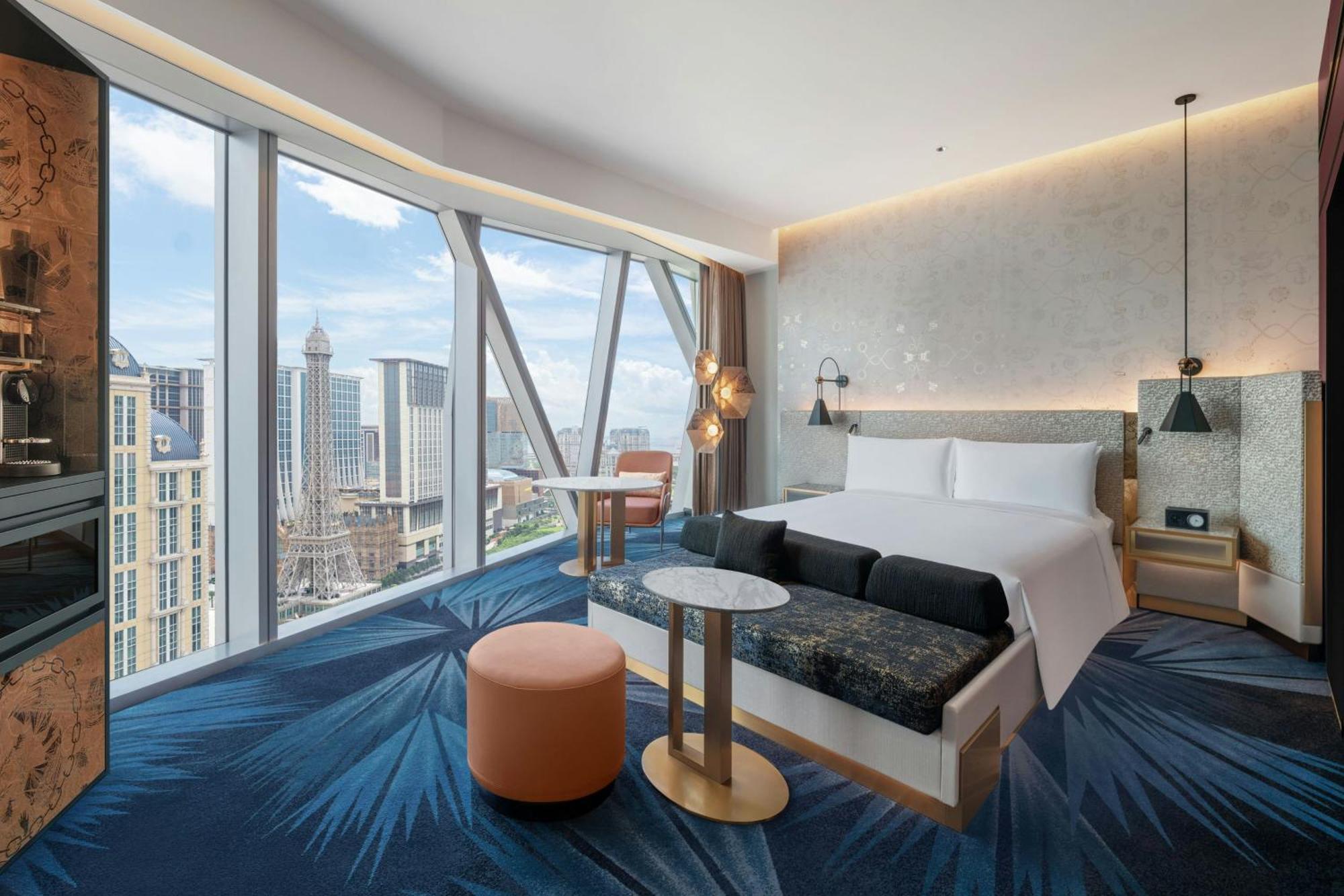 W - Hotel 5*