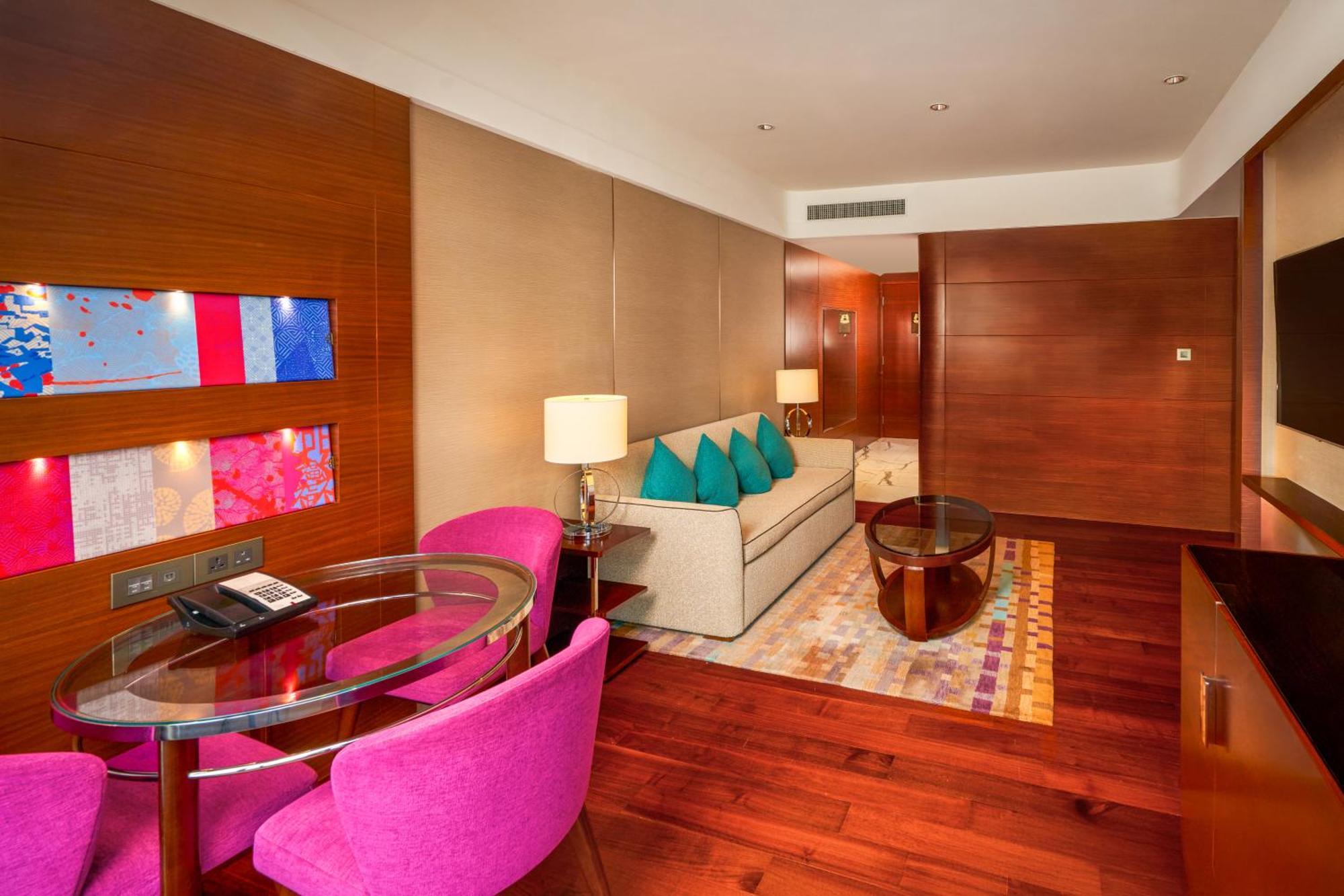 Crowne Plaza By Ihg Macau