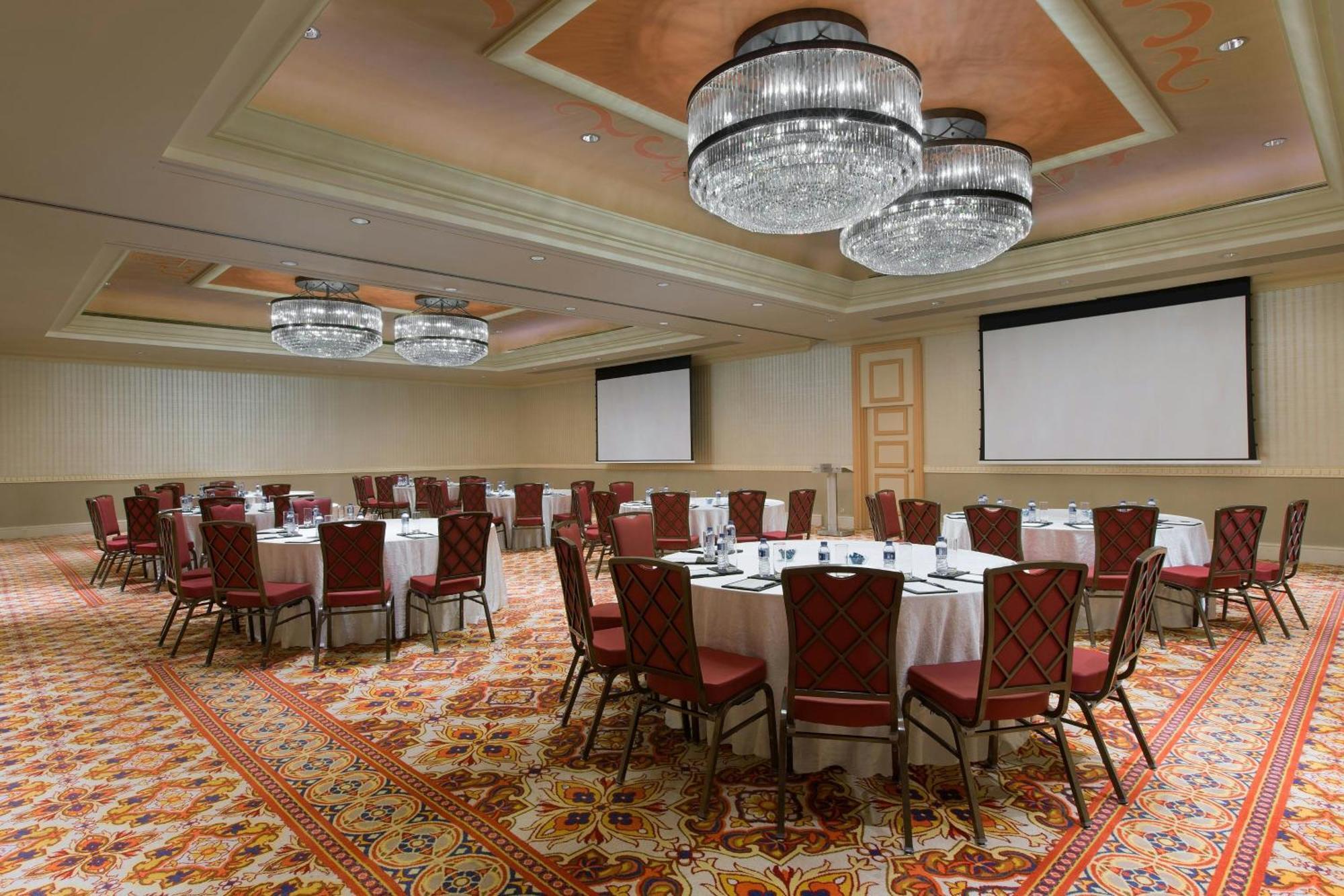 Londoner Grand, A Luxury Collection Hotel, Khách sạn 5*