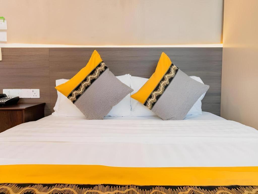 Grand Harbour Hotel 3*