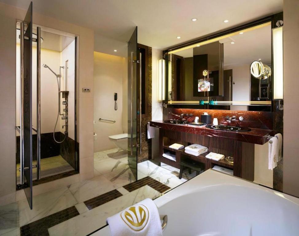 Grand Lisboa Macau 5*