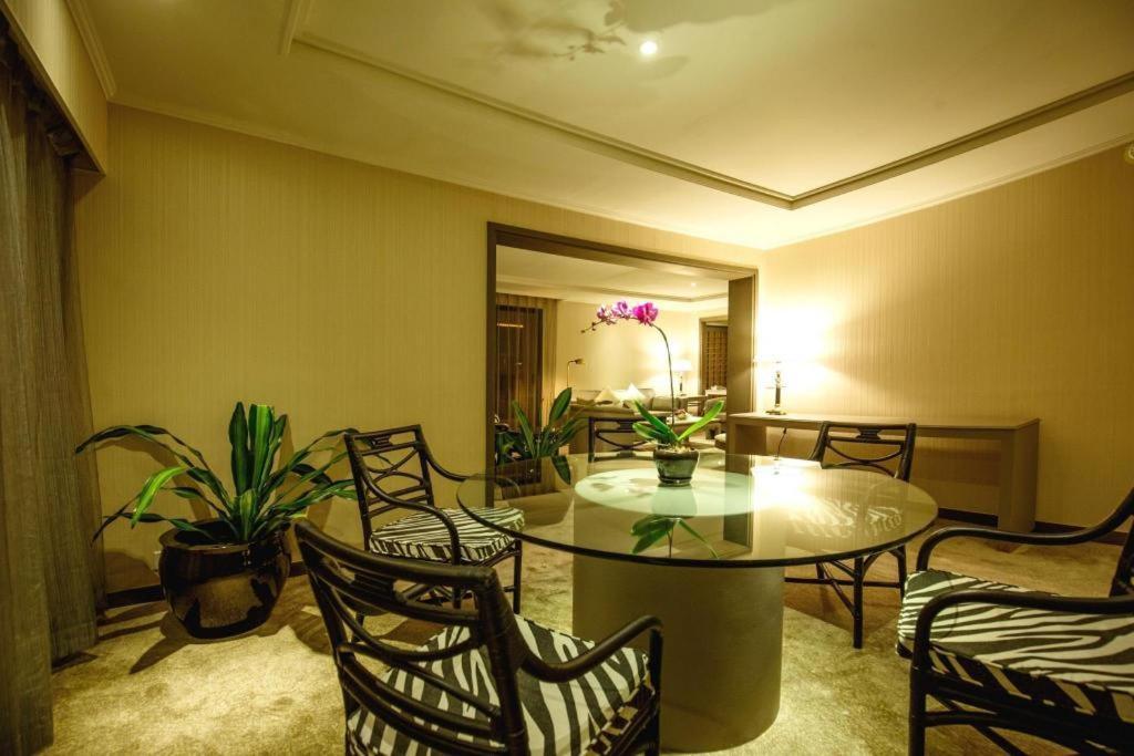 Regency Art Hotel