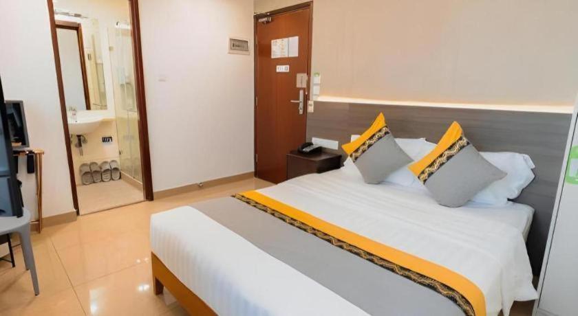 Grand Harbour Hotel 3*