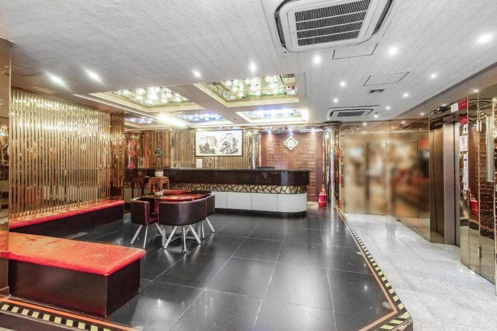 Hotel Holiday Hotel