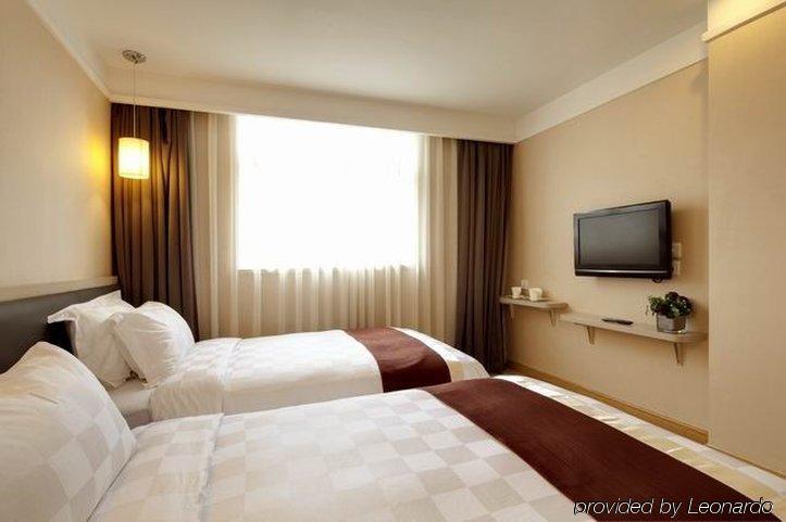 Ole London Hotel 2*